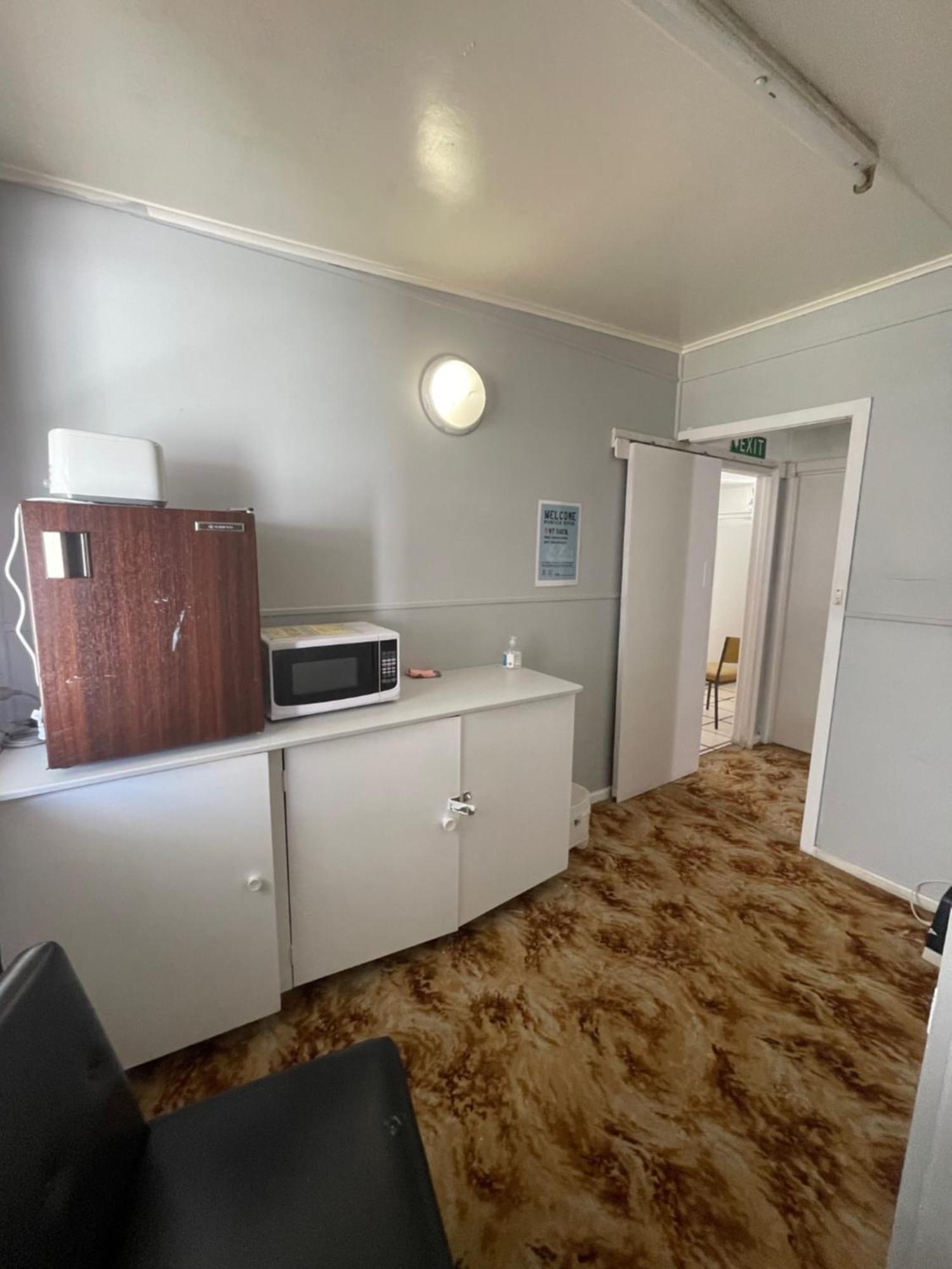 Mountain View Motel Queenstown Exterior photo