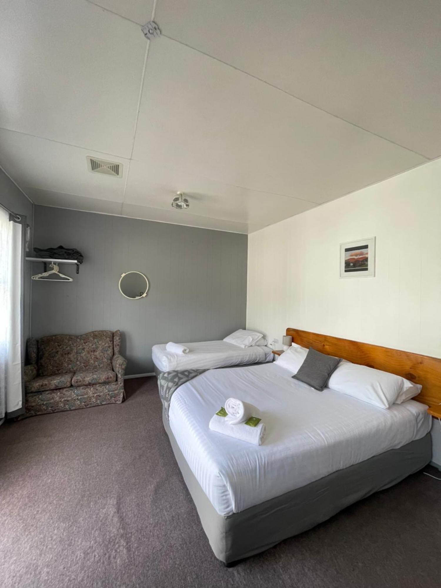 Mountain View Motel Queenstown Exterior photo