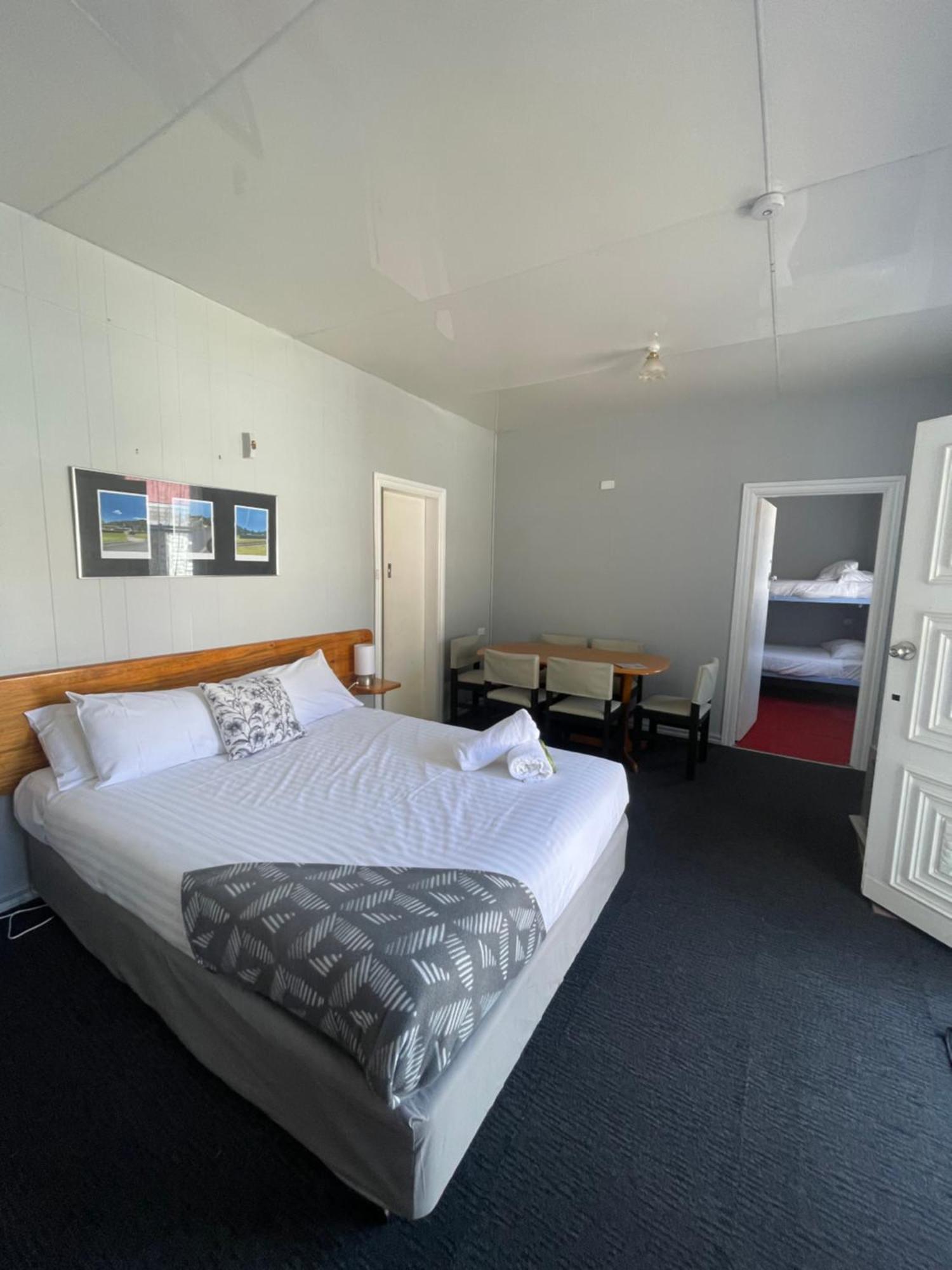 Mountain View Motel Queenstown Exterior photo